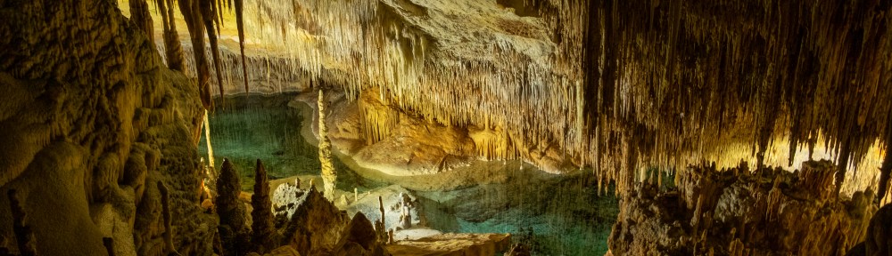 Drach Caves and the Lake